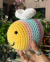 Load image into Gallery viewer, Pastel Rainbow WandaBee